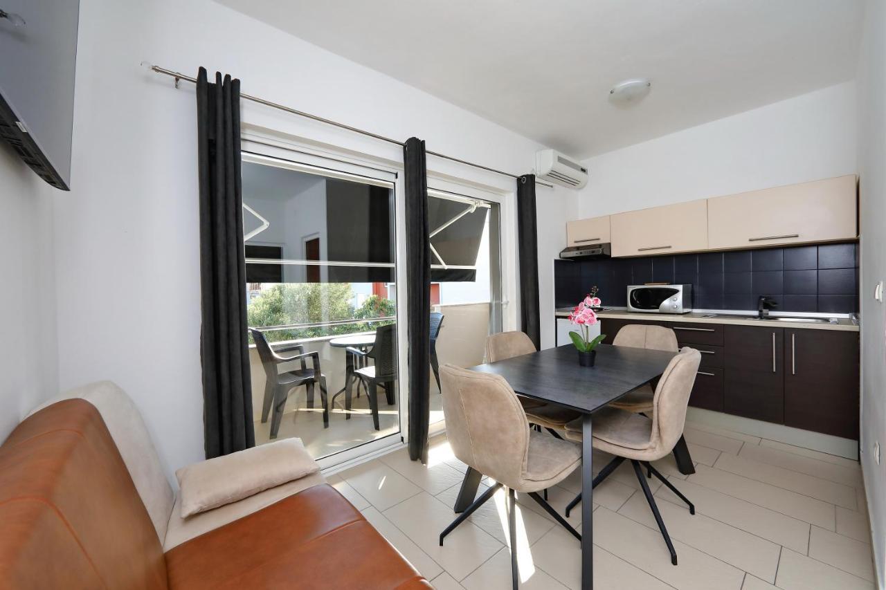 Apartments Neli Bibinje Luaran gambar