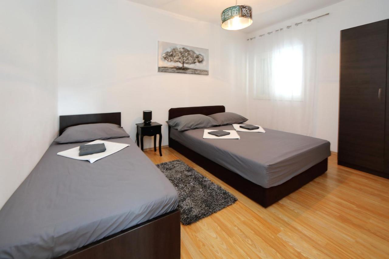 Apartments Neli Bibinje Luaran gambar