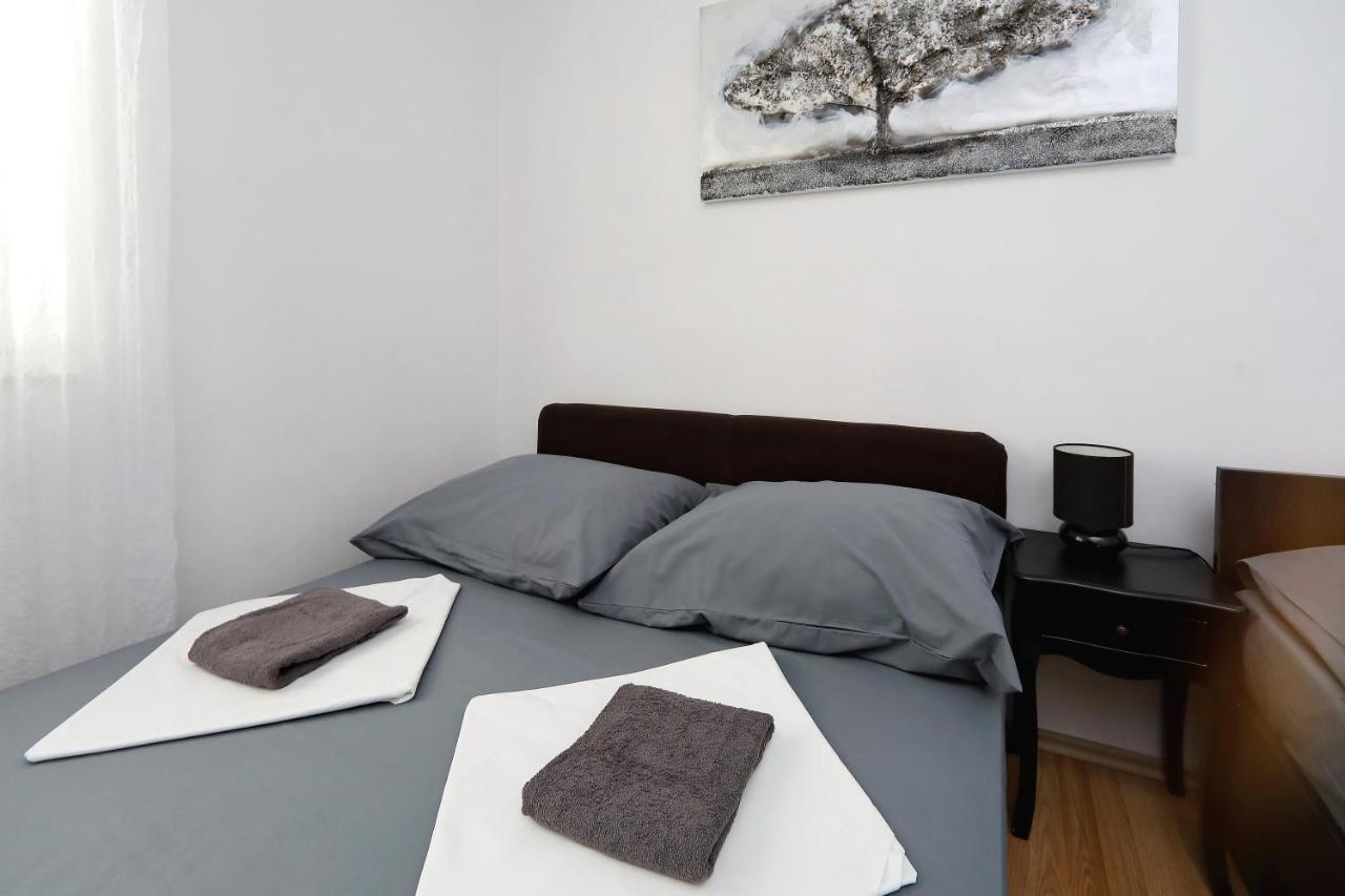 Apartments Neli Bibinje Luaran gambar