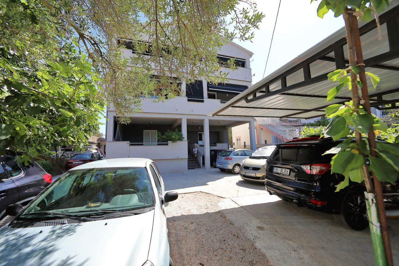 Apartments Neli Bibinje Luaran gambar