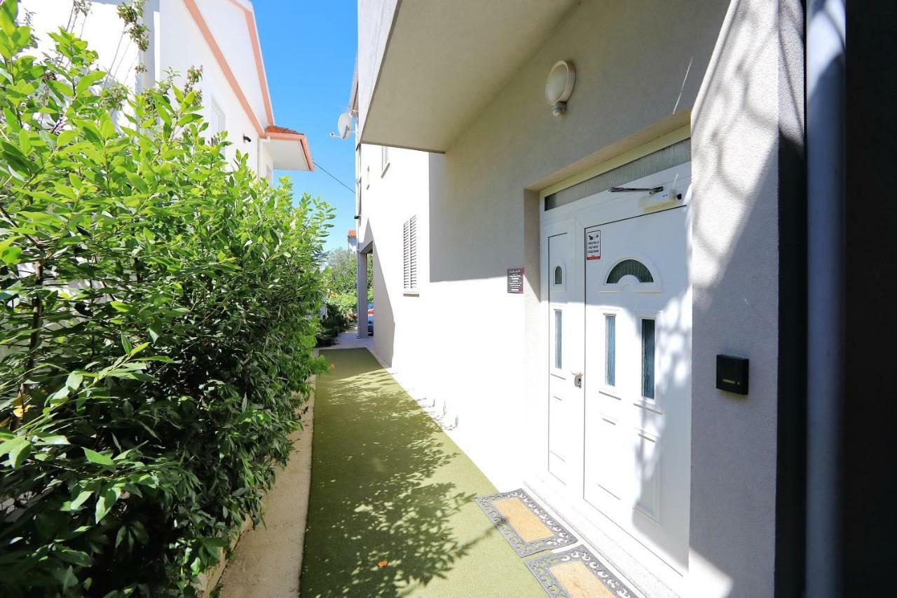 Apartments Neli Bibinje Luaran gambar